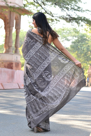 Grey Cotton Printed Saree