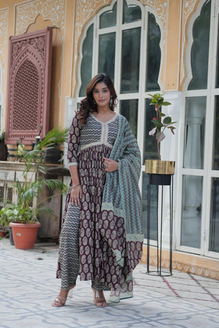 The Weaver Cotton Suit