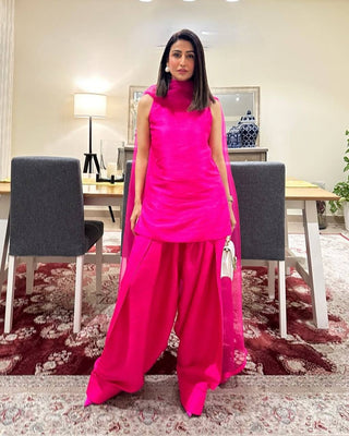 Gulabi Kurta Set