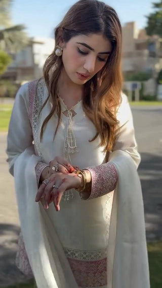 Gulmohar Kurta Set