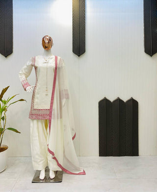 Gulmohar Kurta Set