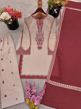 Annika Salwar Set