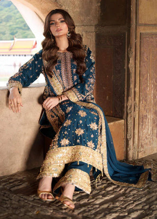 Aarohi Embroidered Suit Set