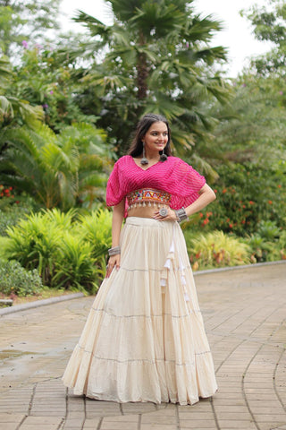 Kora Cotton with Standard Frill