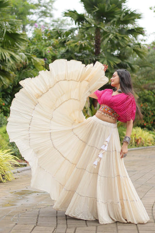 Kora Cotton with Standard Frill