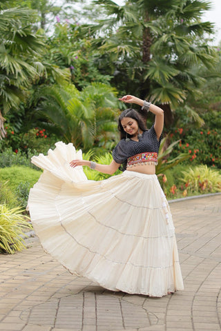 Kora Cotton with Standard Frill