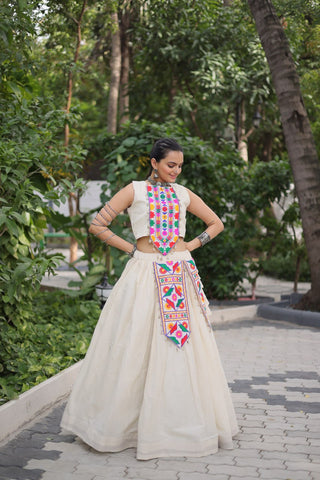 Rangilo Garba Look