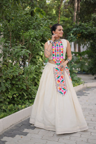 Rangilo Garba Look