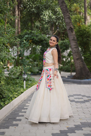 Rangilo Garba Look