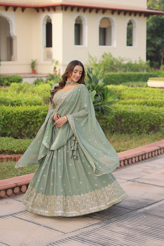 Noor-e-Zari Lehenga