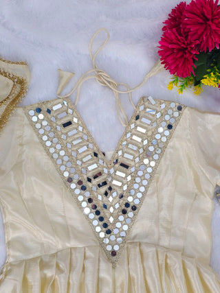 Aamira Chic Chinon Suit