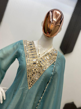 Aamira Chic Chinon Suit